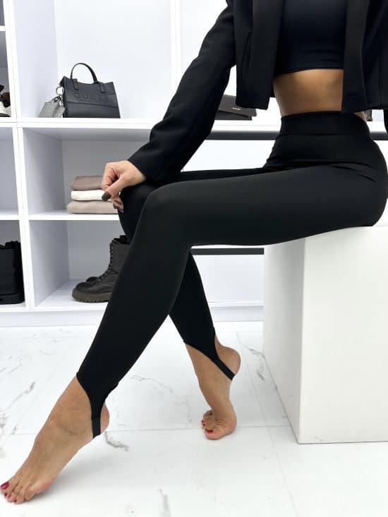 Legginsy Z Zapiętkami Kaya (1)