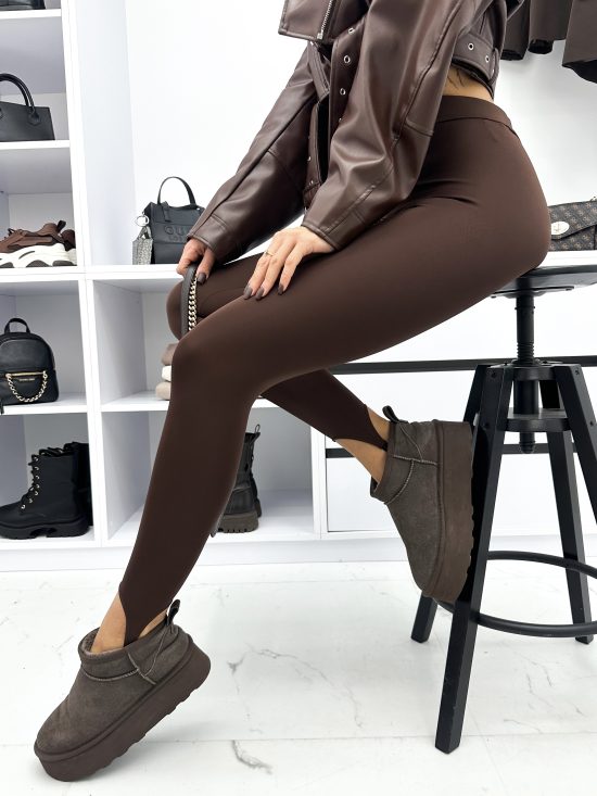 Legginsy Z Zapiętkami Czarne Kaya (2)