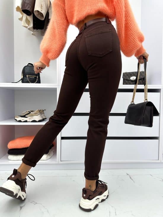 Spodnie Jeansowe Czekoladowe Mom Fit Estra (3)