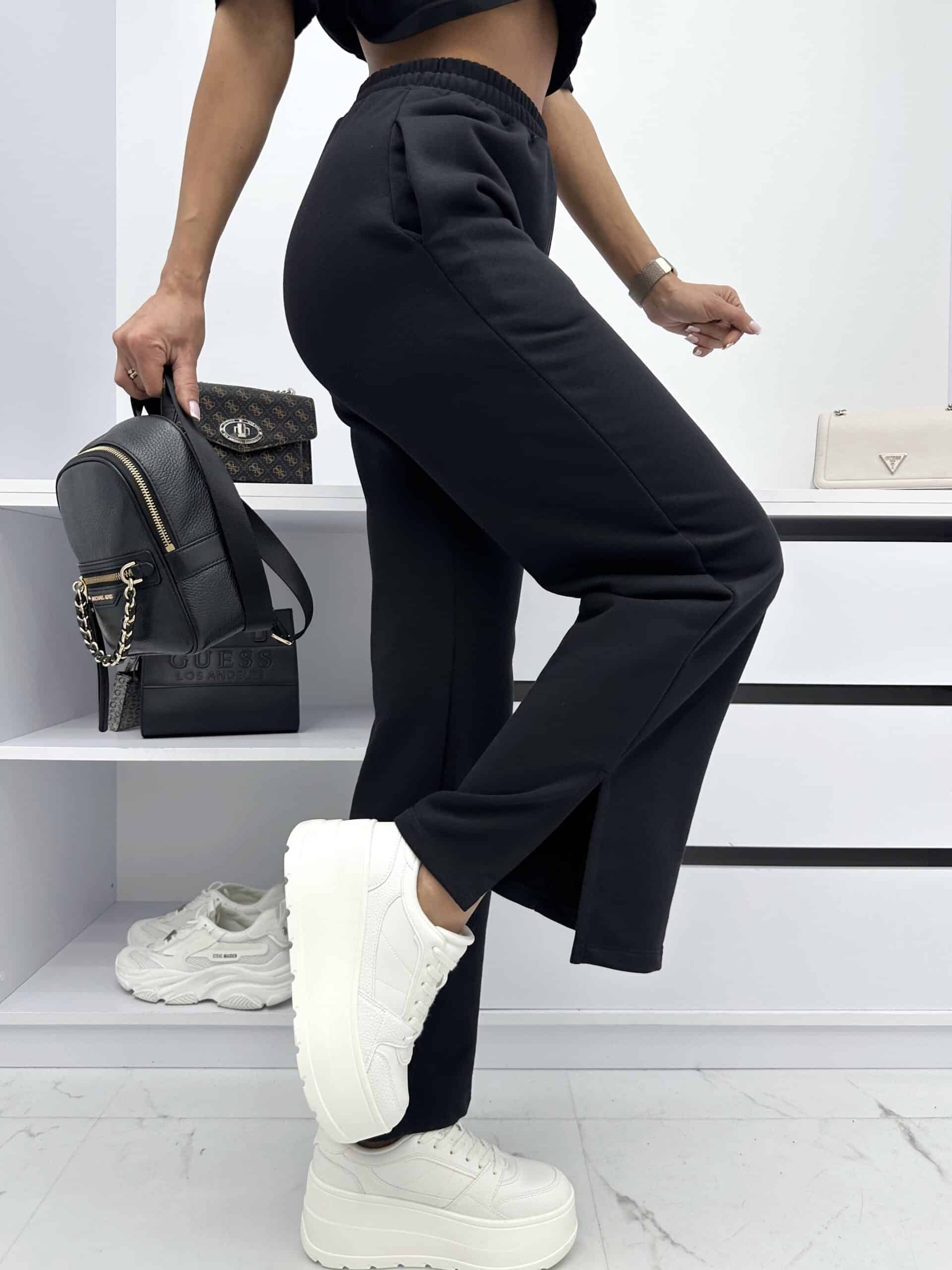 Spodnie dresowe z rozcięciem wide leg czarne FIRELLO (2)